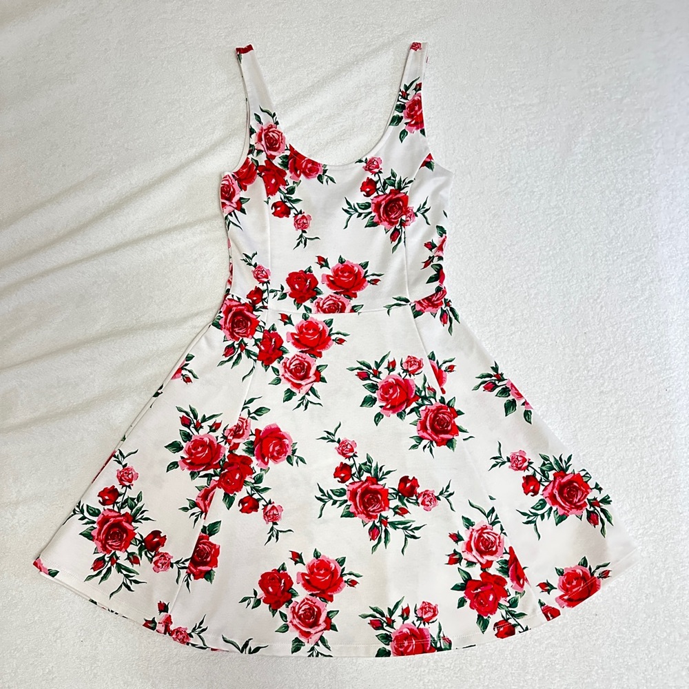 Rose print white summer dress | Divided | Size 4